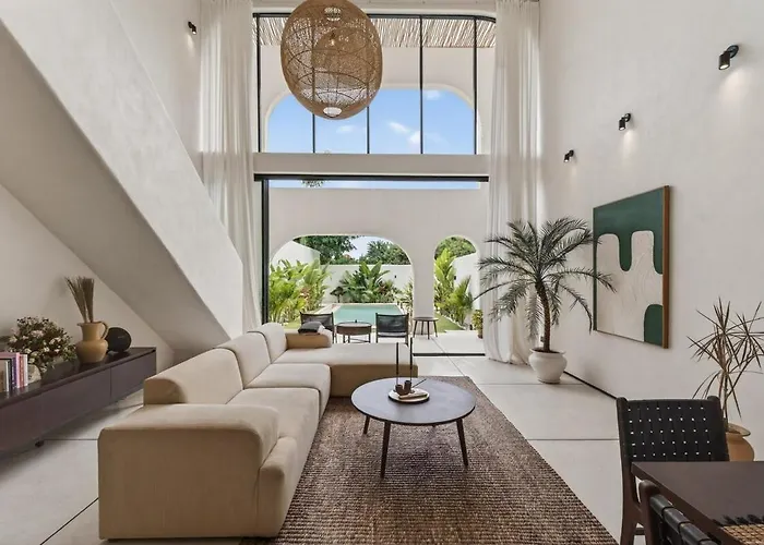Villa Lou - Modern With Garden And Pool Uluwatu